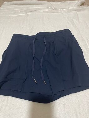 Lululemon Dance Studio High-Rise Shorts 3.5”